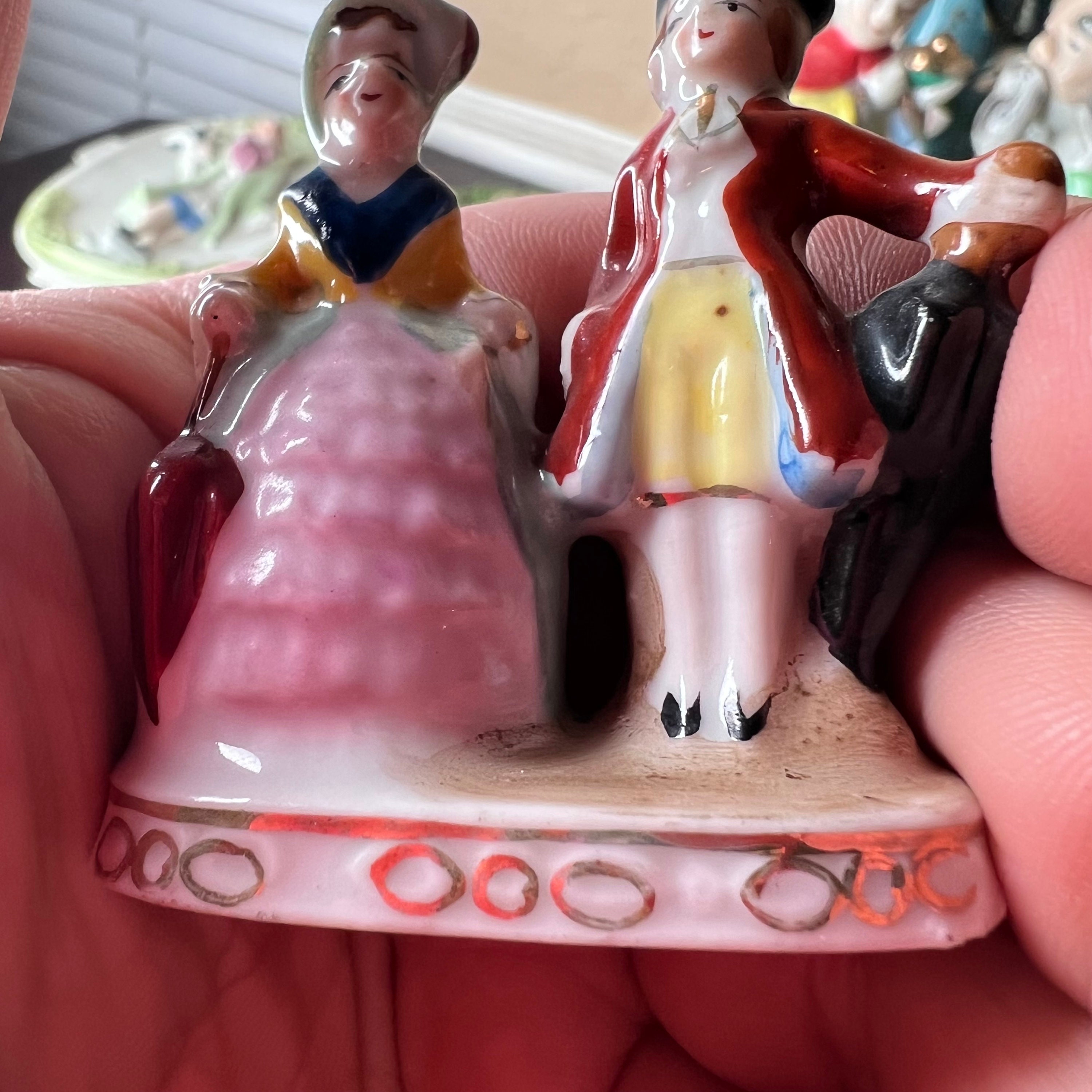 Vintage 1940's Made in Occupied Japan Tiny Colonial Couple