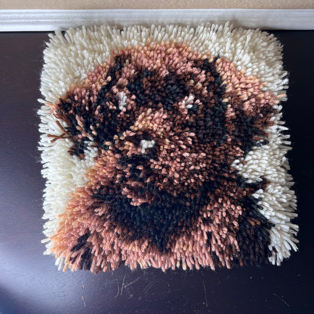 Vintage Latch-hook Miniature Decorative Rug W Chocolate Lab, Dog Lover ...