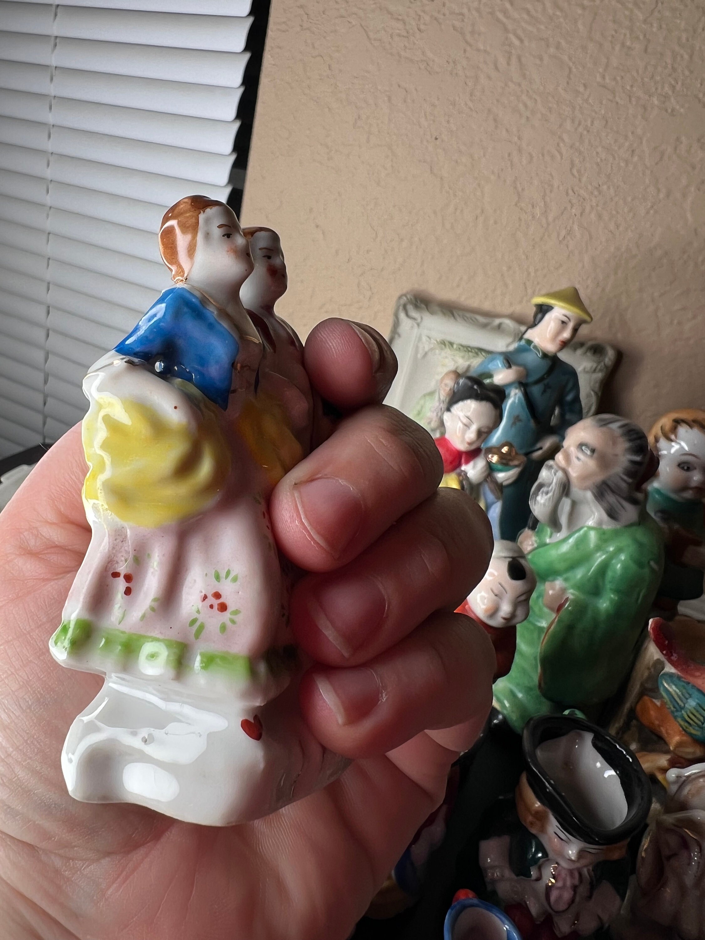 Vintage 1940's Occupied Japan Colonial Couple, Porcelain, Post