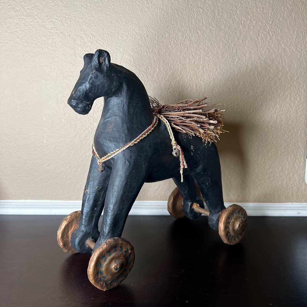 Regency Papier Mâché Tray Table For Sale at