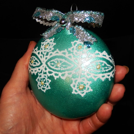 Ball Christmas Tree Decorations,Unique Hand Painted 3 D Lace imitation,Non-Breakable,Non-Glass,Non-Toxic acrylic paint,Exclusive drawing