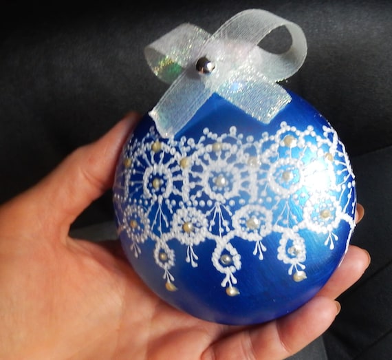 Ball Christmas Tree Decorations,Unique Hand Painted 3 D Lace imitation,Non-Breakable,Non-Glass,Non-Toxic acrylic paint,Exclusive drawing