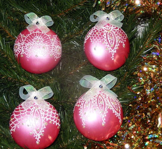 Ball Christmas Tree Decorations,Unique Hand Painted 3 D Lace imitation,Non-Breakable,Non-Glass,Non-Toxic acrylic paint,Exclusive drawing