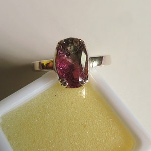 3.30 Ct. Vintage Brazilian bi-color ( watermelon tourmaline) & Silver ring. Size 6.00 (US). Video added.