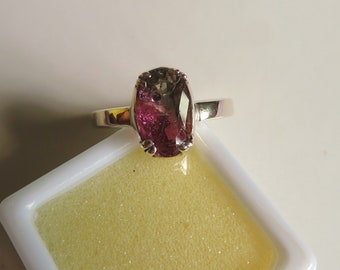 3.30 Ct. Vintage Brazilian bi-color ( watermelon tourmaline) & Silver ring. Size 6.00 (US). Video added.