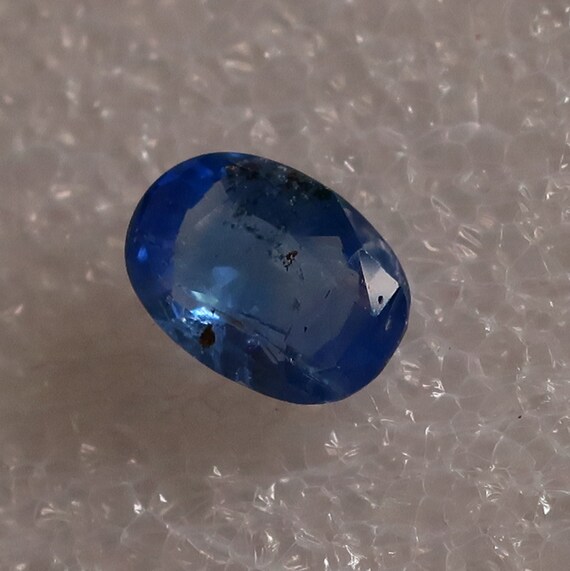 vivid blue sapphire
