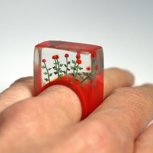 Red roses – romantic flower ring with red mini-roses on a scarlet ring made of resin not only for lovers