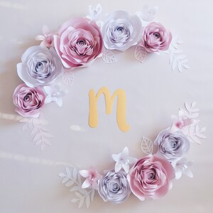 DECORAZIONE DA PARETE CON FIORI, rose bianche e rosa per la cameretta della bambina, fiori da appendere alla parete del salone di bellezza, arte da parete glamour, sfondo per baby shower