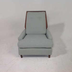 Mid century modern lounge chair