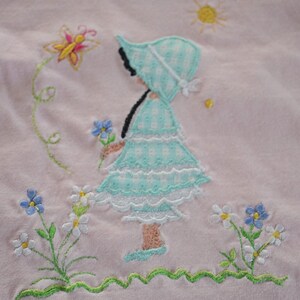 Free motion stitching embroidery _ Baby girl image 4