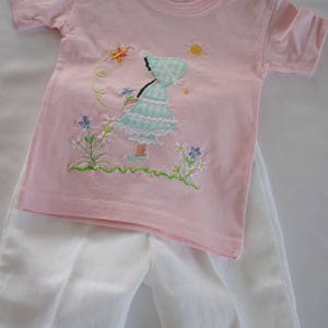 Free motion stitching embroidery _ Baby girl image 3