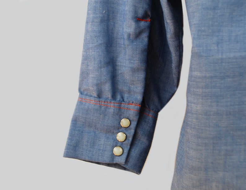 42 chest 1970s vintage donald duck embroidered chambray western shirt 70s novelty disney shirt