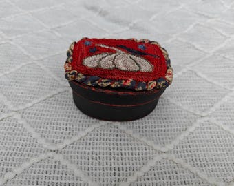 Finished Punch Needle Embroidery Artwork. Crow and Pumpkin design on Box