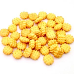 20 Miniature Dollhouse Waffles Clay Polymer Bread Tiny Cake Small Waffle Sweet Bakery Pastry Little Breakfast Supply Food Jewelry Decor 1/12