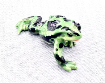 Miniature Ceramic Frog Toad Animal Walking Reptile Little Tiny Small Black Green Figurine Statue Decoration Hand Painted Collectible Deco