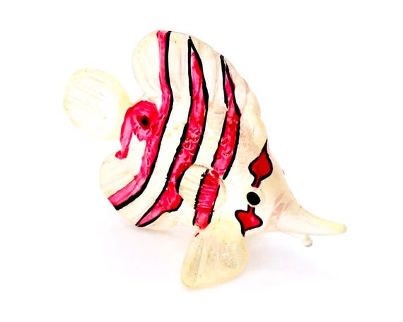 ガラス製 魚の置物 カラフルな斑点模様 ミニチュアガラス製エキゾチックフィッシュ 小さな海の生き物 白と赤の