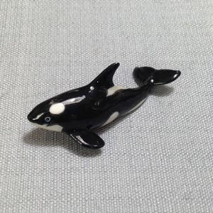 Miniature Ceramic Killer Whale Orca Fish Baby Animal Cute Little Black Figurine Tiny Statue Small Decoration Hand Painted Collectible Craft