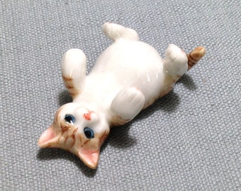 Miniature Ceramic Cat Kitty Playing Animal Cute Little White Brown Figurine Tiny Statue Small Decoration Hand Painted Craft Collectible Deco