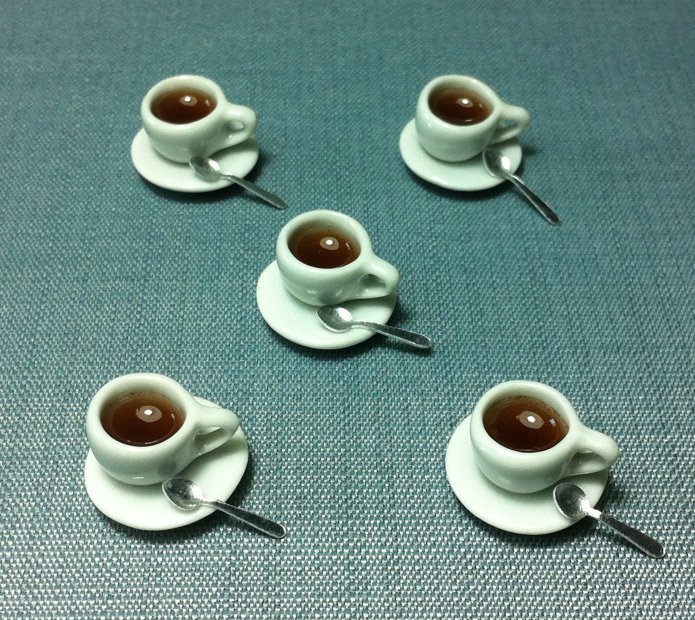 5 Miniature Dollhouse Coffee Cups Set Ceramic Cup Resin Drinks Glass Mugs Mug Plate Spoon White Cute Small Supply 1/12 Drink Jewelry Beads