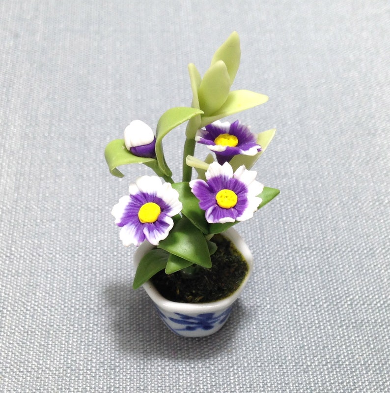 Clay Flower Purple Dianthus Miniature Handmade Plant Dollhouse Accessory 1:12