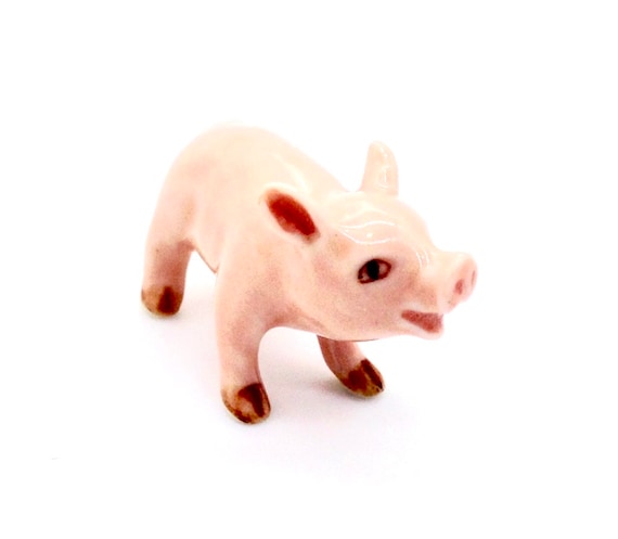 ミニチュア 陶器 豚 豚 子豚 立つ動物 小さなピンクの置物 小さな彫像