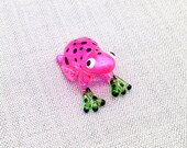 Hand Blown Glass Miniature Funny Toad Frog Reptile Animal Pink Green Tiny Figurine Statue Decoration Collectible Small Craft Painted Figure