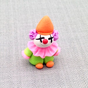 Miniature Funny Clown Green Pink Clay Polymer Cute Little Dollhouse Hand Made Fimo Craft Decoration Figure Decor Supplies Display Jewelry