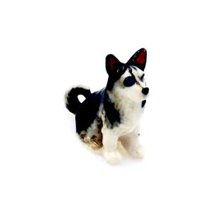 Miniature Ceramic Husky Dog Mini Sitting Animal Little White Black Figurine Small Statue Cute Decoration Craft Collectible Painted Figure