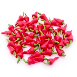 20 Miniature Dollhouse Red Chili Peppers Clay Polymer Vegetables Small Veggies Cute Little Supply Tiny Mini Food Jewelry Chillies Spicy 1/12