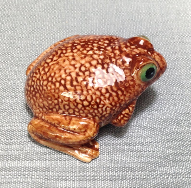 tiny ceramic frog