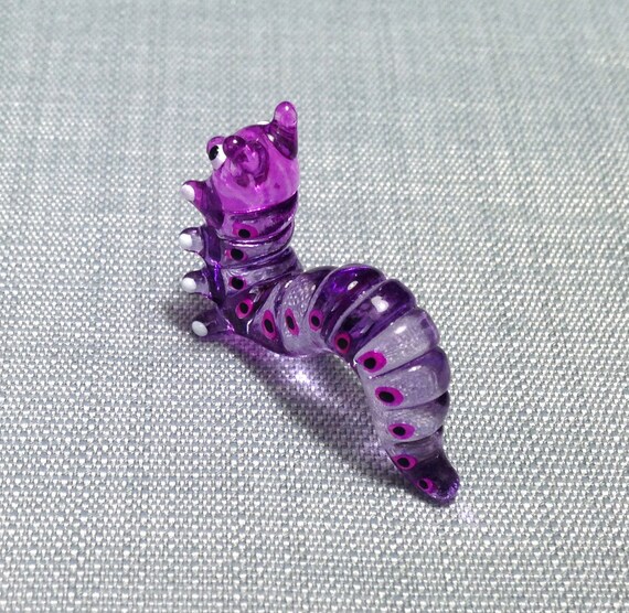 Hand Blown Glass Funny Caterpillar Worm Animal Blue Green White Figurine Statue Decoration Collectible Small Miniature Hand Painted Deco Hand Blown Glass Funny Caterpillar Worm Animal Blue Green White Figurine Statue Decoration Collectible Small Miniature Hand Painted Deco