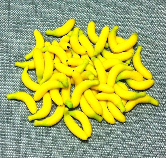 Polymer Clay Miniatur Essen Puppenhaus Kaufladen Lebensmittel Obst Banane 1zu12 