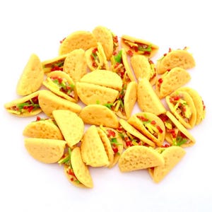 10 Miniature Dollhouse Tacos Clay Polymer Tiny Mexican Snack Small Taco Wraps Tortilla Fast Food Cute Little Supply Diorama Deco Decor 1/12