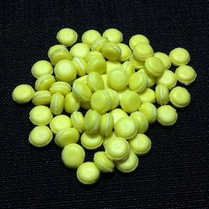 20 Miniature Dollhouse Macaroons Clay Polymer Yellow Lemon Cookies Small Macarons Cute Little Biscuits Decor Bakery Supply Food Jewelry 1/12