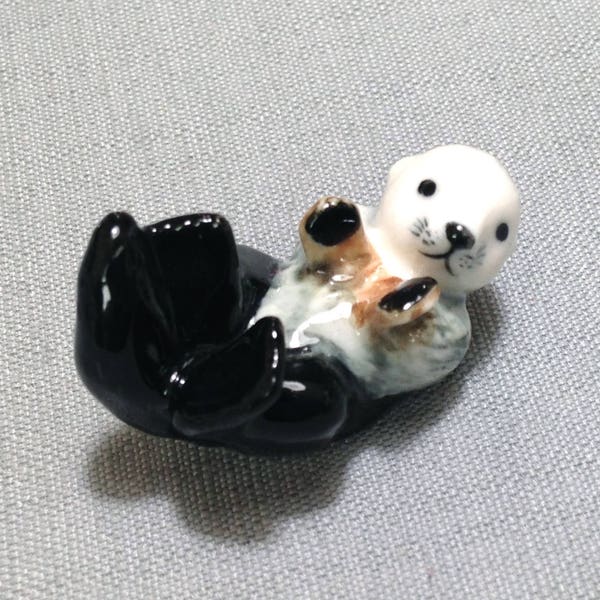 Miniature Ceramic Otter Animal Cute Little Tiny Small Black White Brown Funny Figurine Statue Decoration Hand Painted Collectible Craft Deco