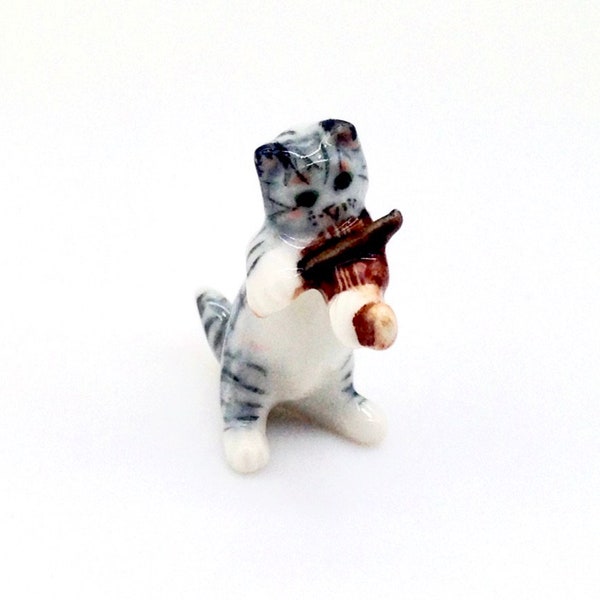 Miniature Ceramic Cat Kitty Playing Violin Animal Music White Grey Figurine Tiny Statue Small Decoration Craft Collectible Hand Painted Deco