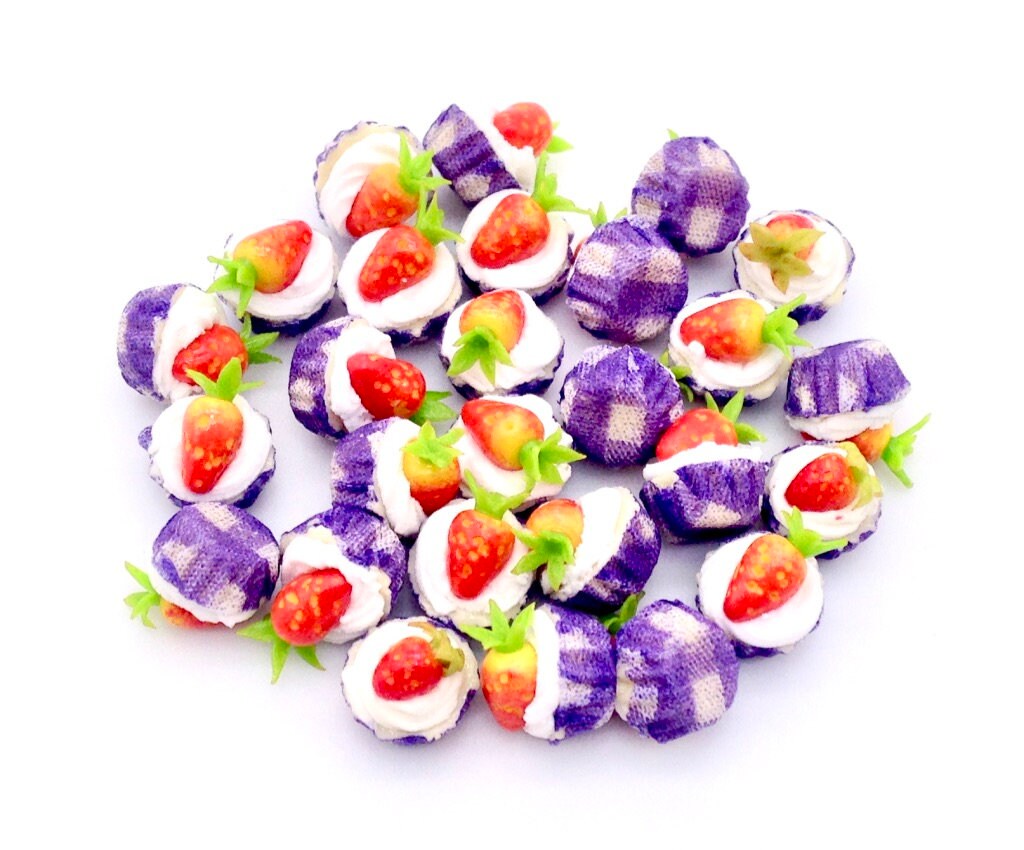 10 Miniature Dollhouse Cupcakes Clay Polymer Small Cake Strawberry Fruits Bakery Pastry Cute Little Cakes Supply Food Jewelry Hand Made 1/12