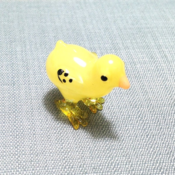 Hand Blown Glass Miniature Funny Chick Baby Animal Cute Bird Yellow Black Figurine Statue Decoration Collectible Small Craft Hand Painted