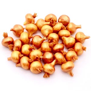 20 Miniature Dollhouse Onions Clay Polymer Onion Bulbs Tiny Vegetables Brown Orange Small Veggies Supply Cute Little Food Jewelry Decor 1/12