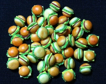 20 Miniature Dollhouse Hamburgers Cheeseburgers Small Burgers Clay Polymer Sandwich Little Snacks Supplies Diorama Tiny Food Jewelry 1/12