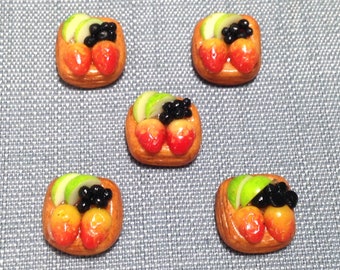 5 Miniature Dollhouse Tarts Fruits Puffs Tartlets Clay Polymer Apples Bakery Pastry Cute Little Small Cakes Supply Food Jewelry Deco 1/12