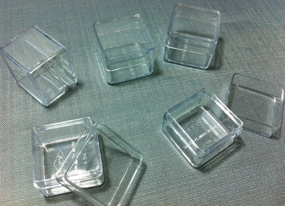 Small Plastic Case Mini Rectangle Clear Beads Collection Containers Box  With Lid for Storage of Tiny Items 