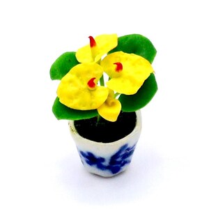 Artificial Flower Tiny Plant Anthurium Yellow Miniature Dollhouse Clay Polymer Fimo Garden Flowers Hand Made Ceramic Pot Diorama 1/12