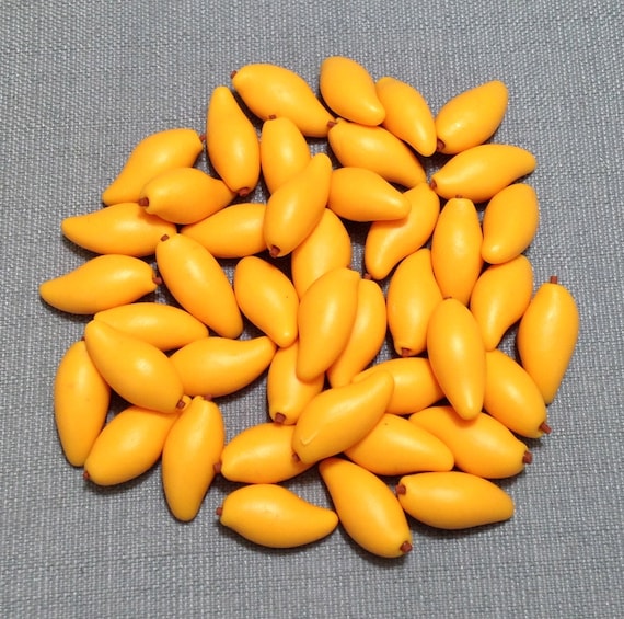 Dollhouse miniature Fruit:10 loose miniature Mangoes Yellow 