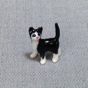 Miniature Ceramic Cat Kitten Baby Mini Animal Cute Little White Black Figurine Tiny Statue Small Decoration Craft Collectible Hand Painted