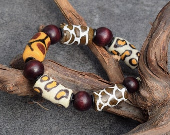 Tribal Bracelet with Big African Beads, Chunky Bracelet, Krobo Glass, Yellow Brown Safari Giraffe Print, Summer Ethnic Jewelry 7 1/2''