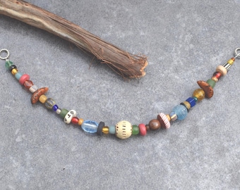 Colar curto de contas estilo viking com cores rústicas para broches de fíbula femininos. Escolha o seu estilo. 22 cm