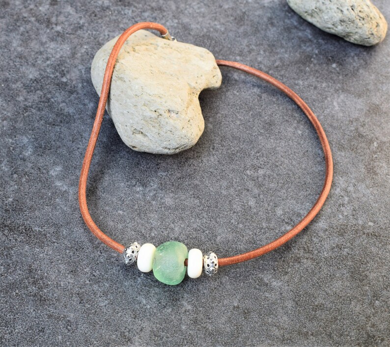 Horn /& Silver Choker Necklace Men Tribal Style Leather Cord Necklace with an African Glass Bead Short Boho Necklace Surfer Jewelry