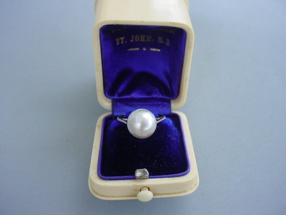 Antique Mabe Pearl Ring in 14K White Gold Tiny Fi… - image 1