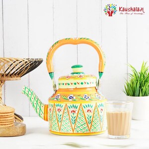 Bouilloire à thé en acier peinte à la main Kaushalam, bouilloire à thé à induction, cadeau festif, cadeau pour elle, cadeau des amateurs de thé